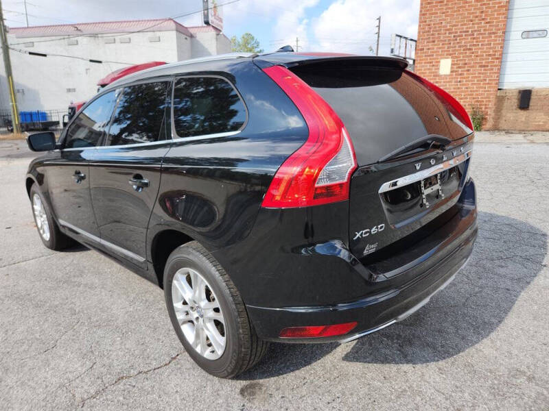 2016 Volvo XC60 T5 Drive-E Platinum