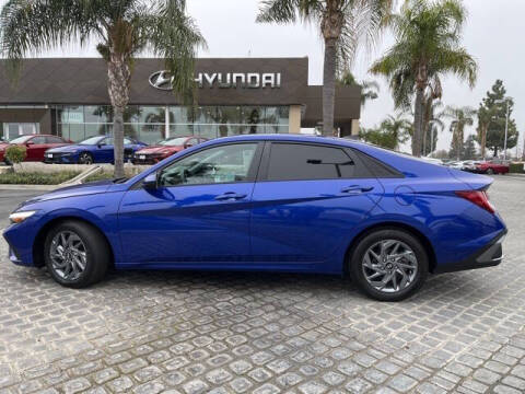 2024 Hyundai Elantra Hybrid Blue
