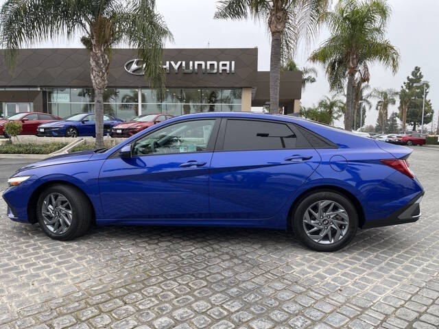2024 Hyundai Elantra Hybrid Blue