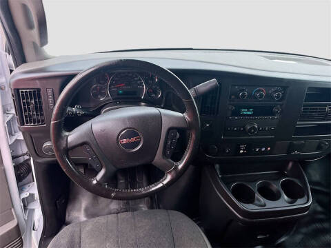 2024 GMC Savana 2500