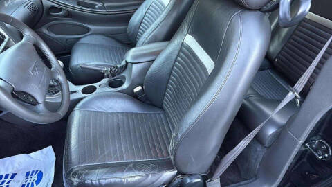 2003 Ford Mustang Mach 1 Premium