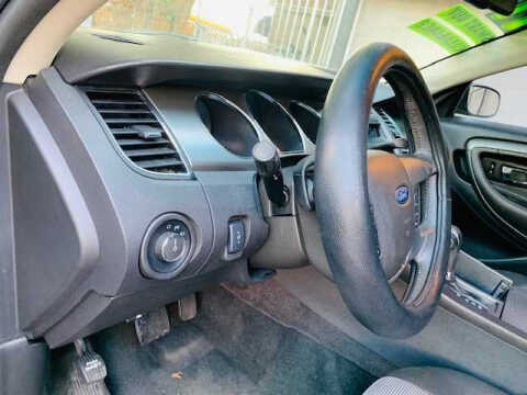 2011 Ford Taurus SEL