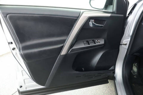 2018 Toyota RAV4 Hybrid XLE