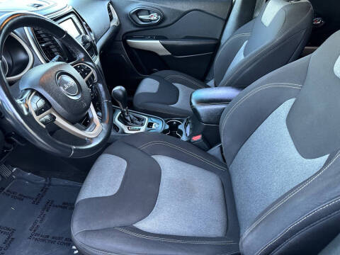 2018 Jeep Cherokee Latitude