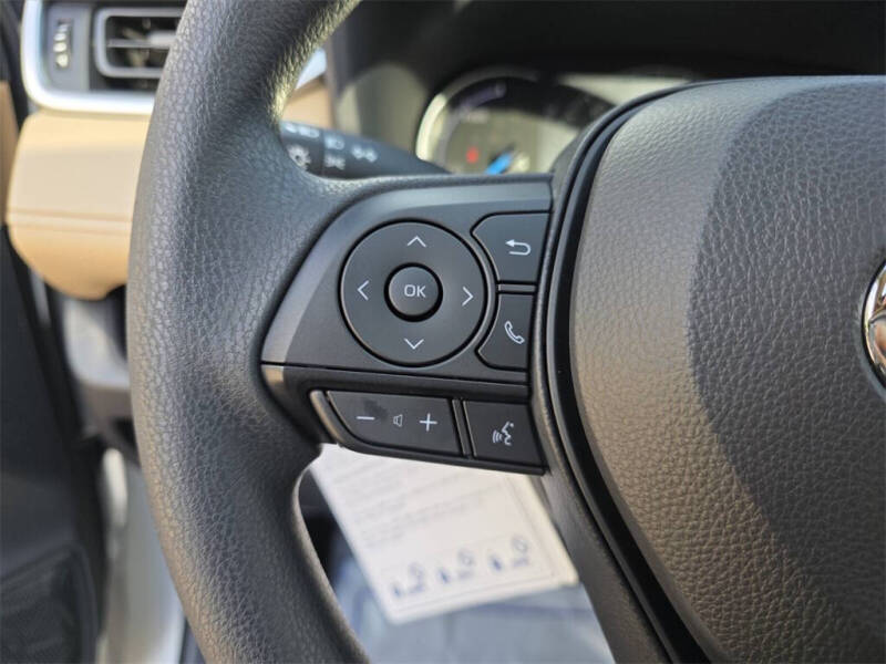 2025 Toyota RAV4 Hybrid XLE