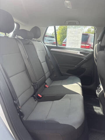 2016 Volkswagen e-Golf SE