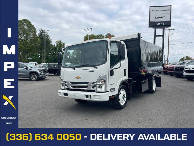2024 Chevrolet Low Cab Forward Base's photo