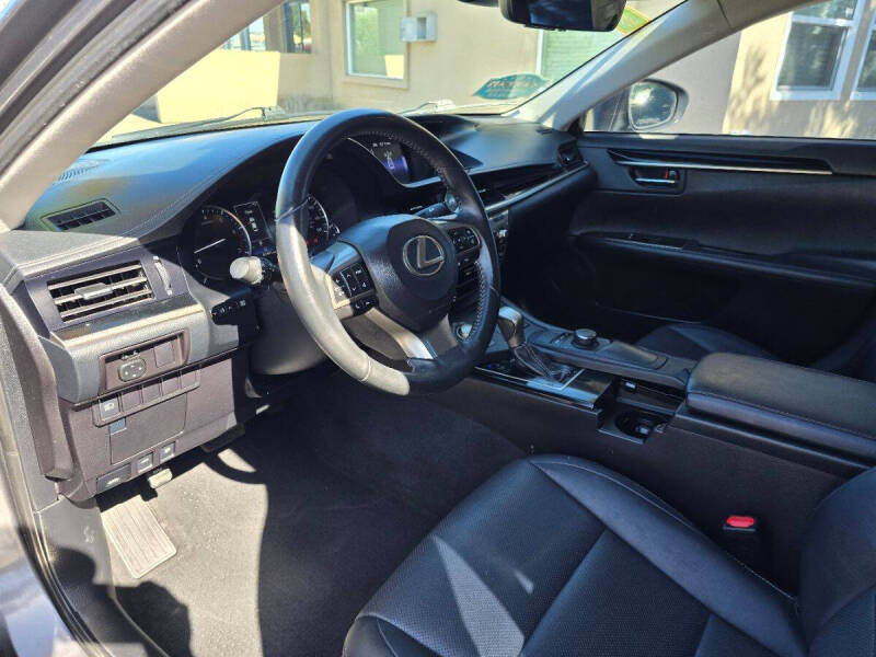 2017 Lexus ES 350
