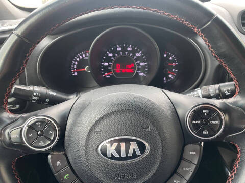 2016 Kia Soul +