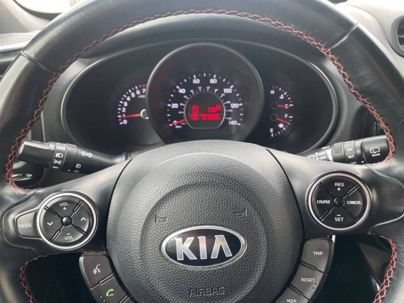 2016 Kia Soul +