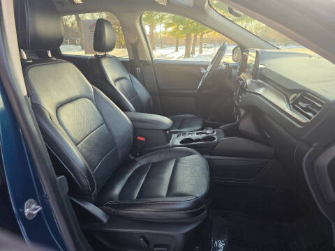 2020 Ford Escape Titanium