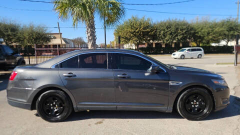 2016 Ford Taurus SEL