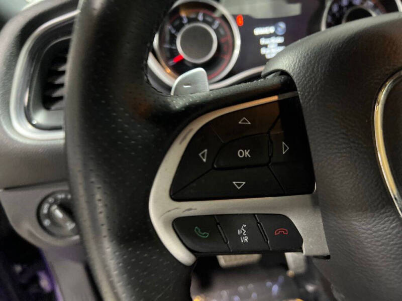 2016 Dodge Challenger 392 HEMI Scat Pack Shaker