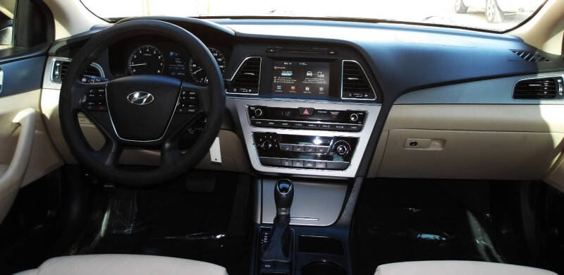 2017 Hyundai Sonata SE