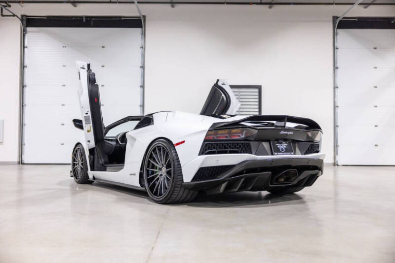 2019 Lamborghini Aventador LP 740-4 S