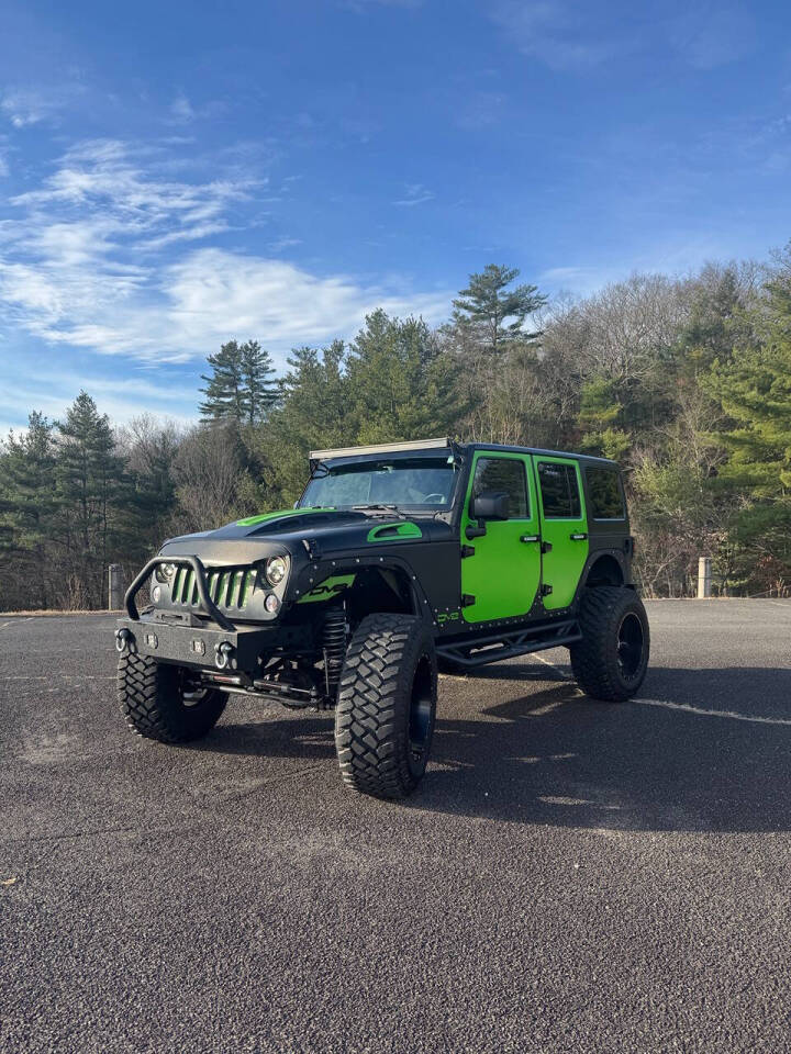 2014 Jeep Wrangler Unlimited Sahara's photo