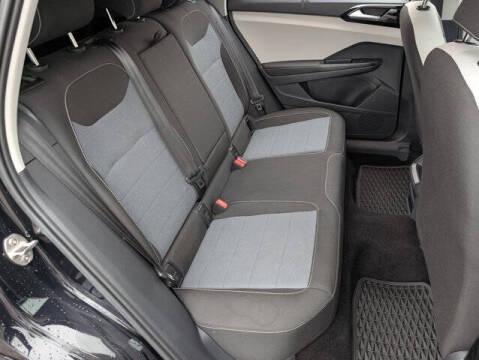 2025 Volkswagen Taos S