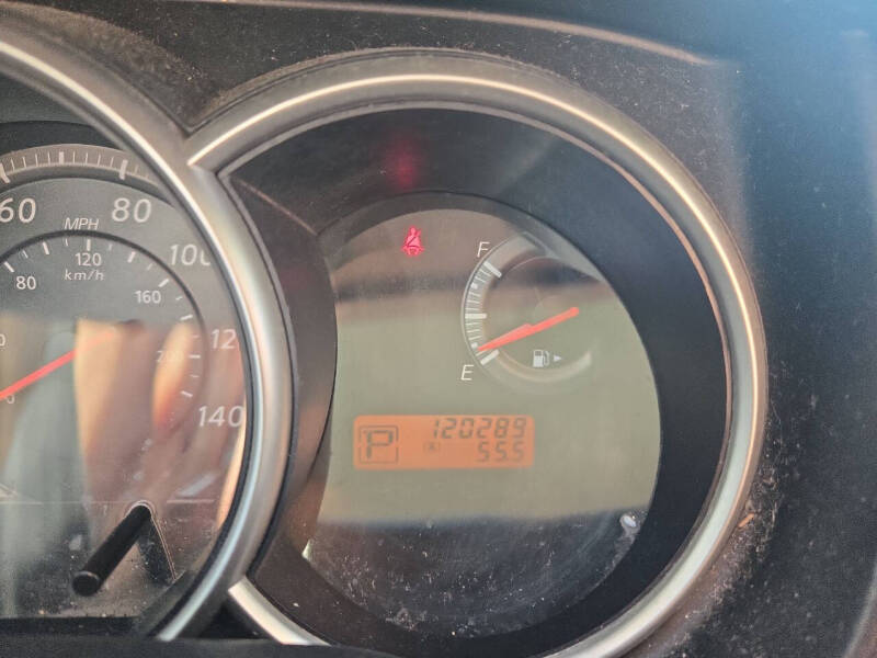 2011 Nissan Versa 1.8 SL