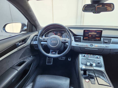 2013 Audi S8 4.0T quattro