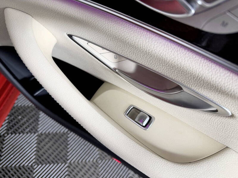 2019 Mercedes-Benz E-Class E 300