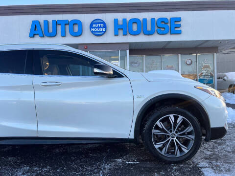 2018 Infiniti QX30 Luxury