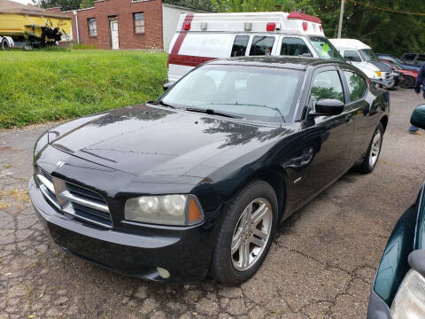 2006 Dodge Charger for sale at MEDINA WHOLESALE LLC in Wadsworth OH