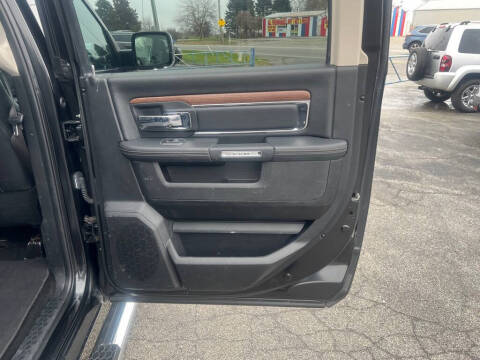 2017 RAM 1500 Laramie