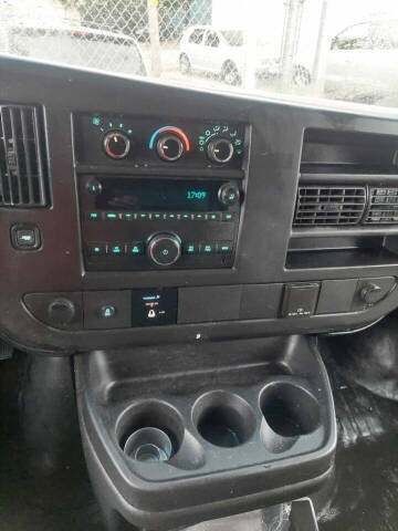 2017 Chevrolet Express 2500