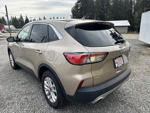 2020 Ford Escape SE