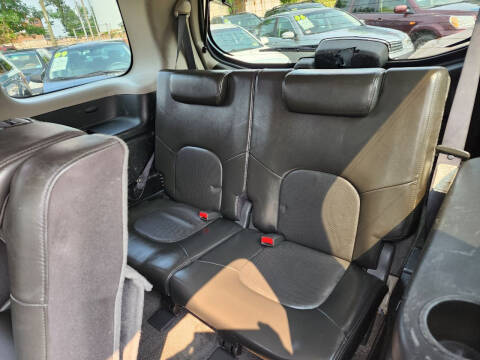 2005 Nissan Pathfinder LE