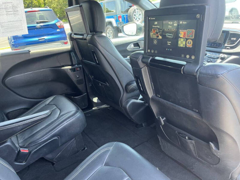 2018 Chrysler Pacifica Touring L Plus