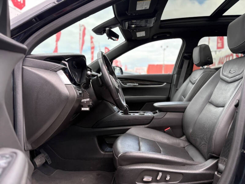 2022 Cadillac XT6 Premium Luxury