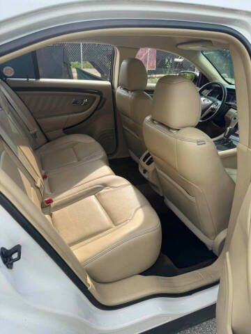 2013 Ford Taurus Limited