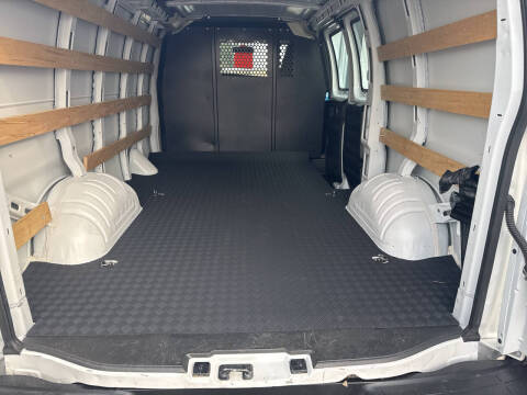 2024 GMC Savana 2500