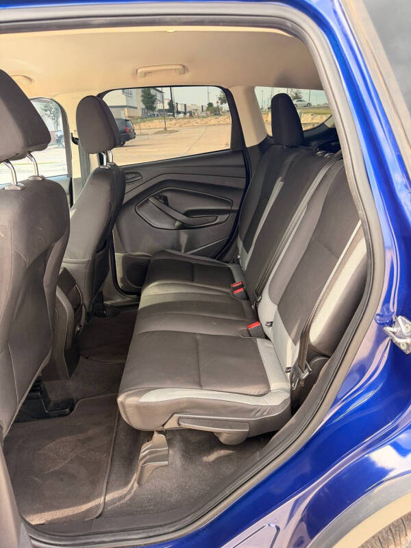 2015 Ford Escape S