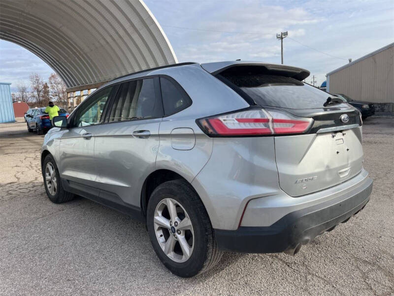 2020 Ford Edge SE
