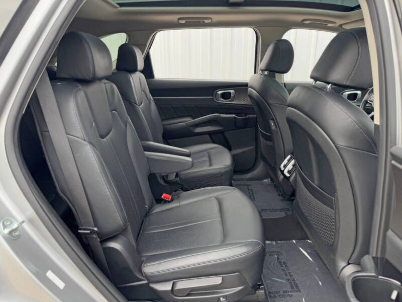 2022 Kia Sorento Plug-In Hybrid SX