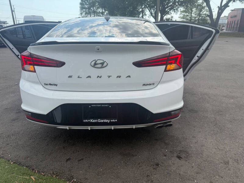 2020 Hyundai Elantra Sport