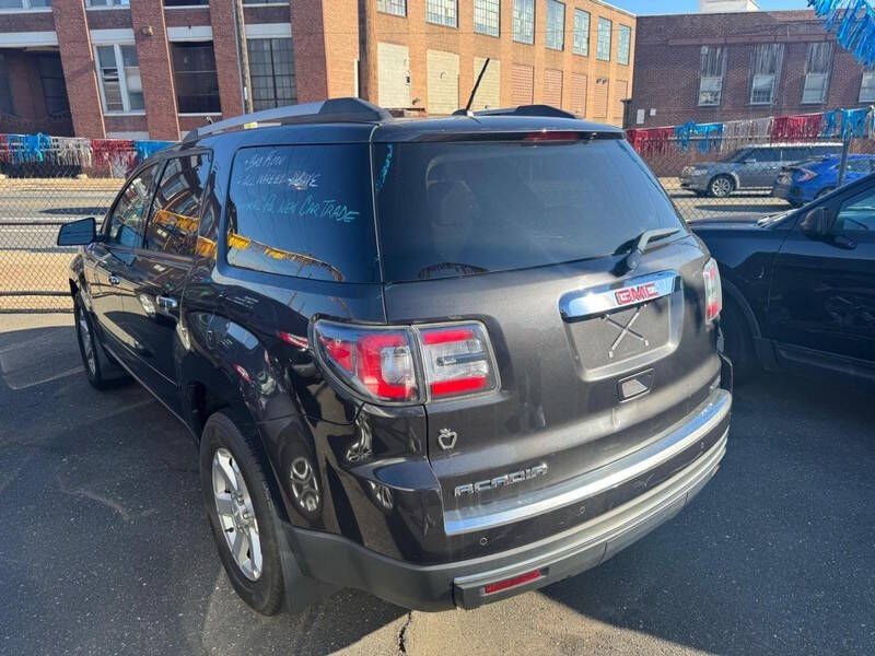 2015 GMC Acadia SLE-2