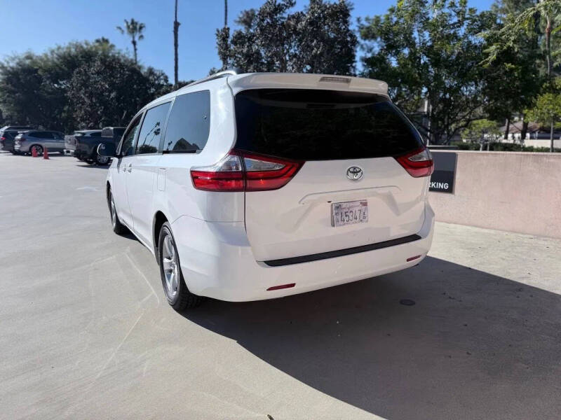 2017 Toyota Sienna