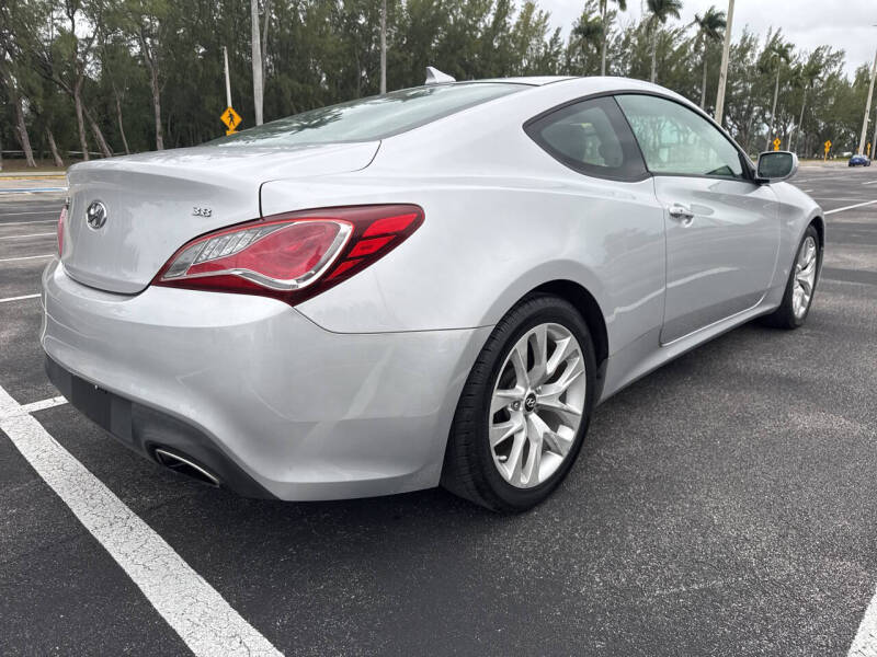 2015 Hyundai Genesis Coupe 3.8