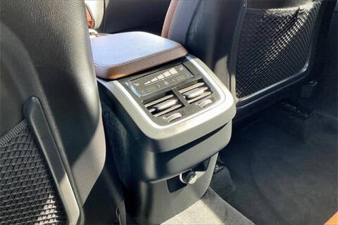 2019 Volvo XC90 T6 Momentum