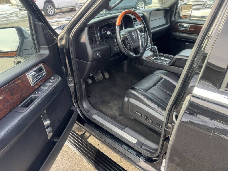 2017 Lincoln Navigator Select