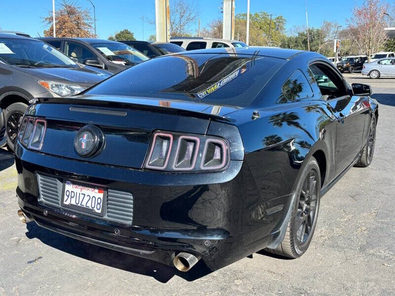 2014 Ford Mustang V6