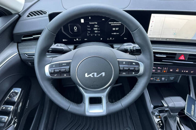 2025 Kia K5 EX