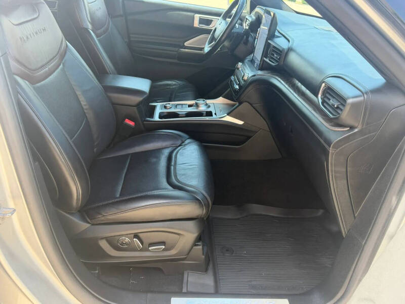 2020 Ford Explorer Platinum