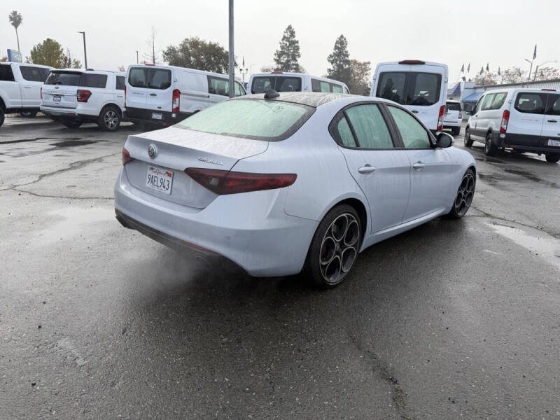 2022 Alfa Romeo Giulia Ti