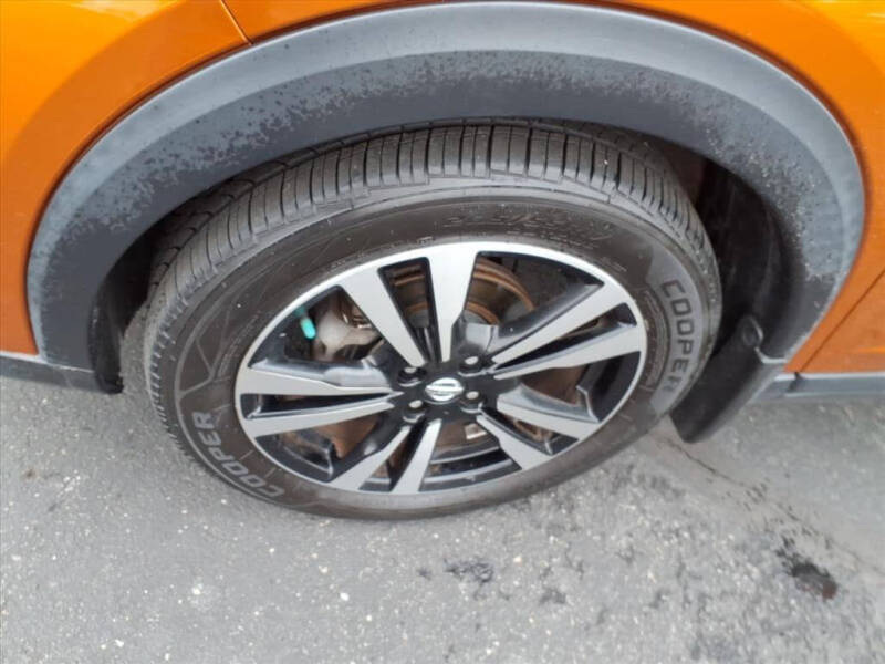 2019 Nissan Kicks SR