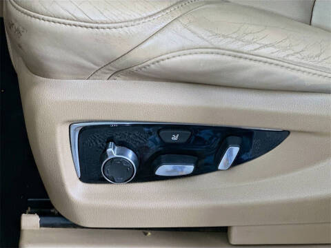 2019 Cadillac Escalade Platinum