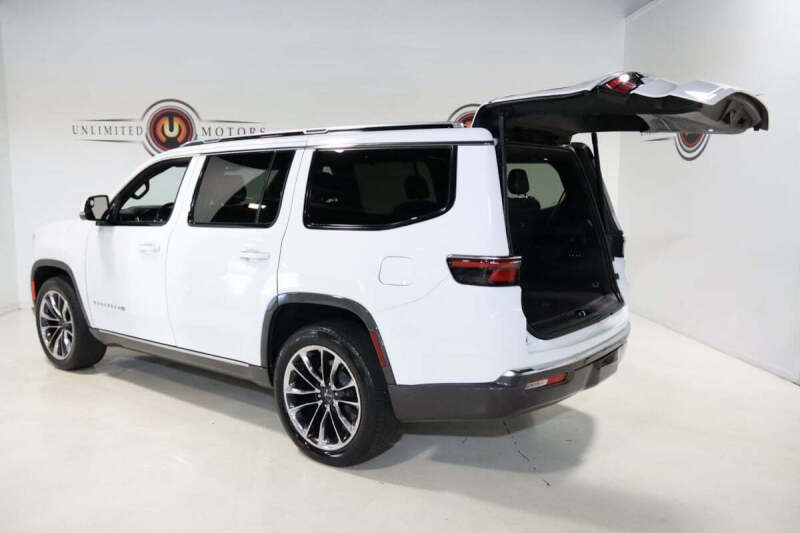 2022 Jeep Wagoneer Series III